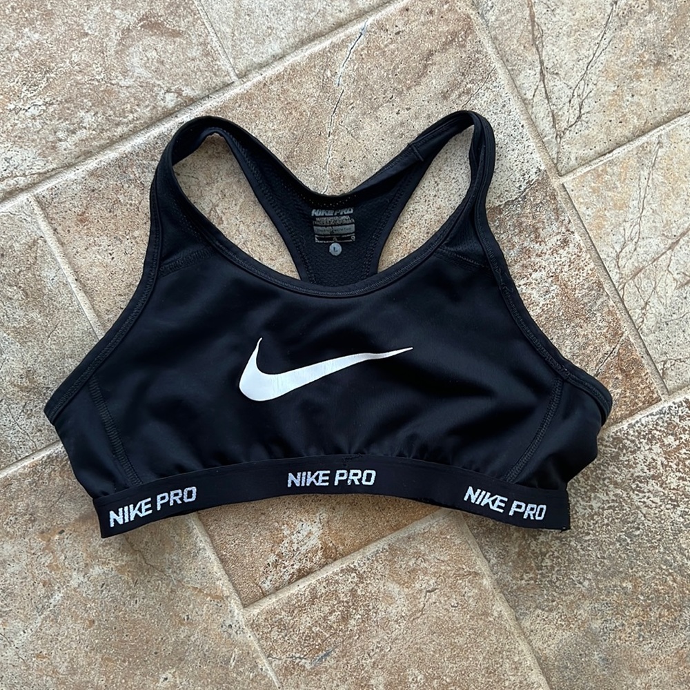 Nike Pro sports bra